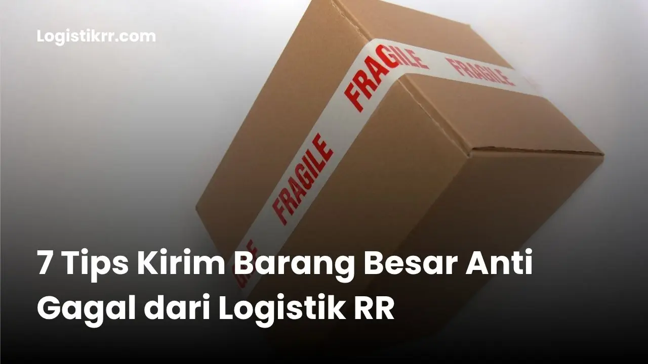 Tim Logistik RR sedang memuat barang besar ke armada khusus