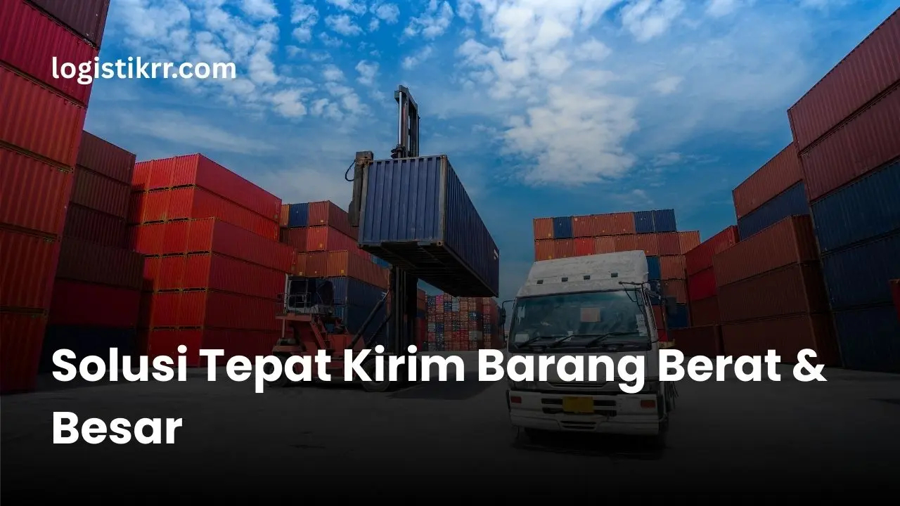 Proses bongkar muat alat berat menggunakan crane oleh tim Logistik RR