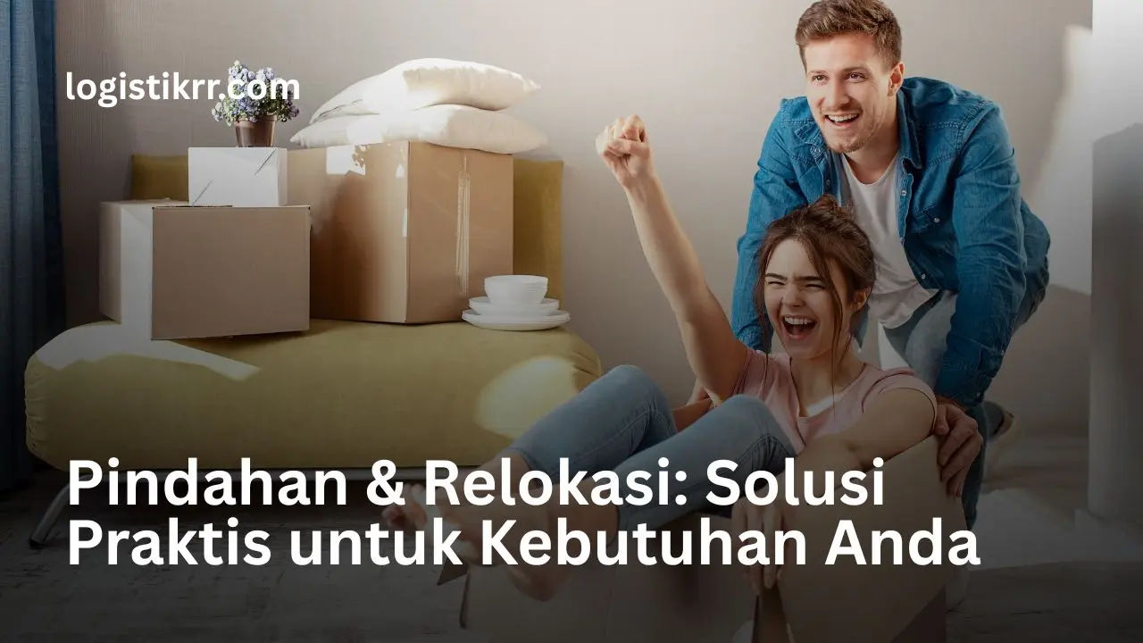 Layanan pindahan dan relokasi profesional oleh Logistik RR - tim sedang memindahkan furniture